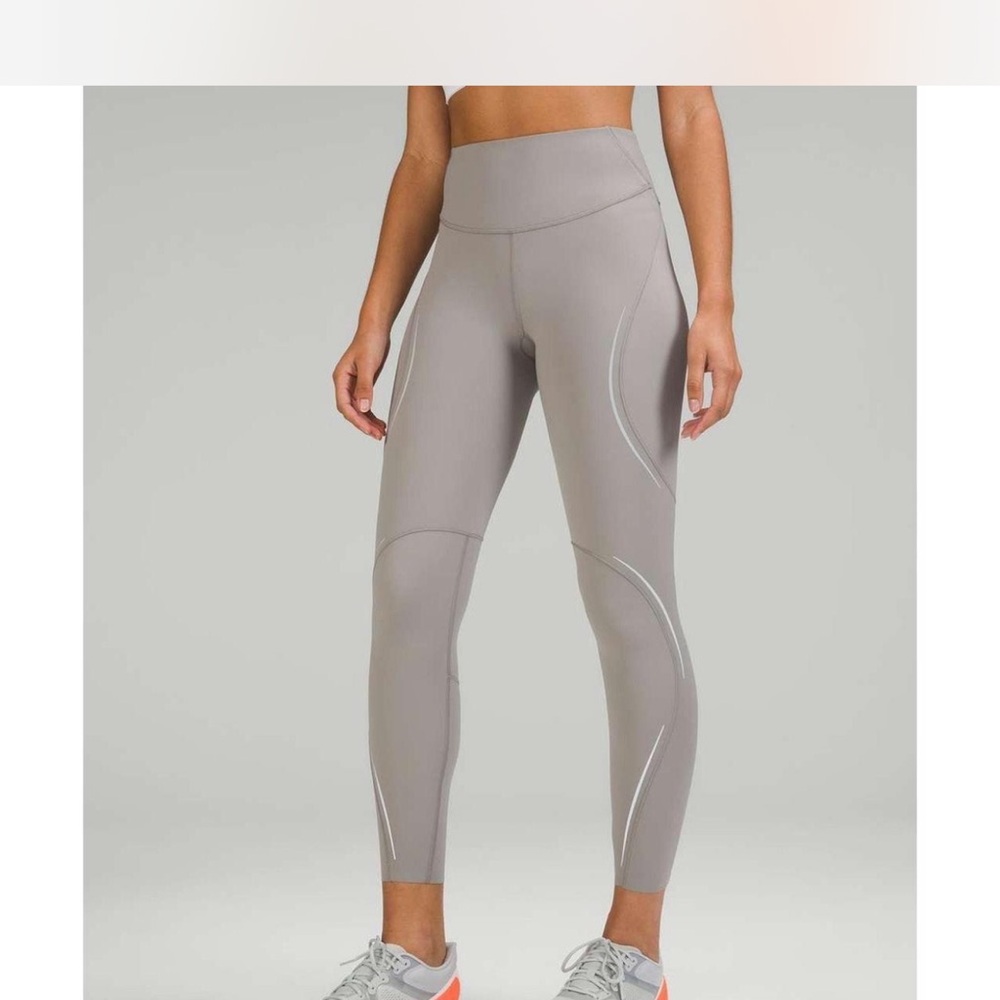 Lululemon Base Pace High-Rise Reflective Tight 25"